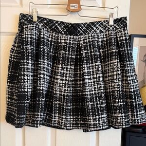 Banana Republic Black and White A-Line Skirt